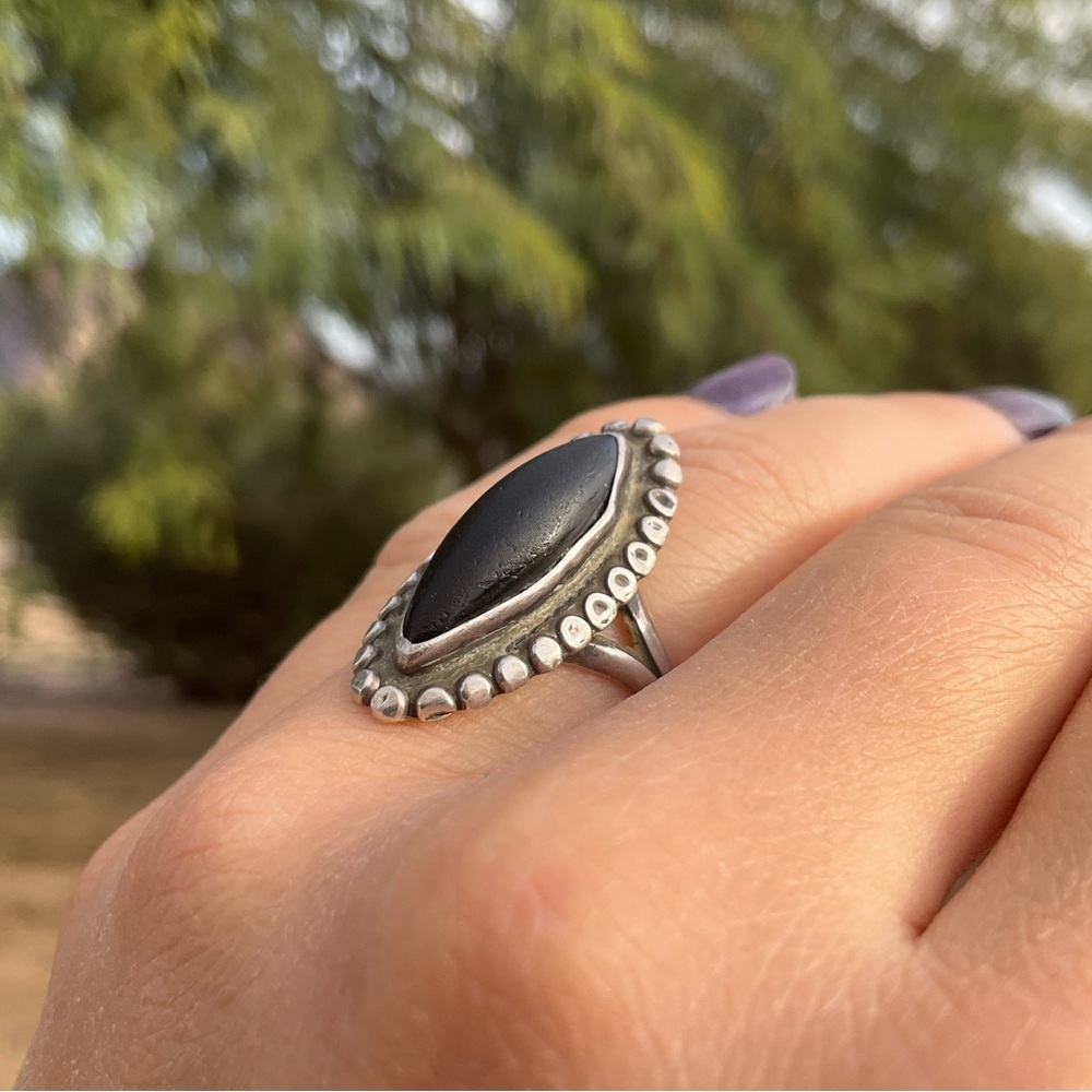 Mexican Black Onyx Silver Ring - Picture 2 of 7